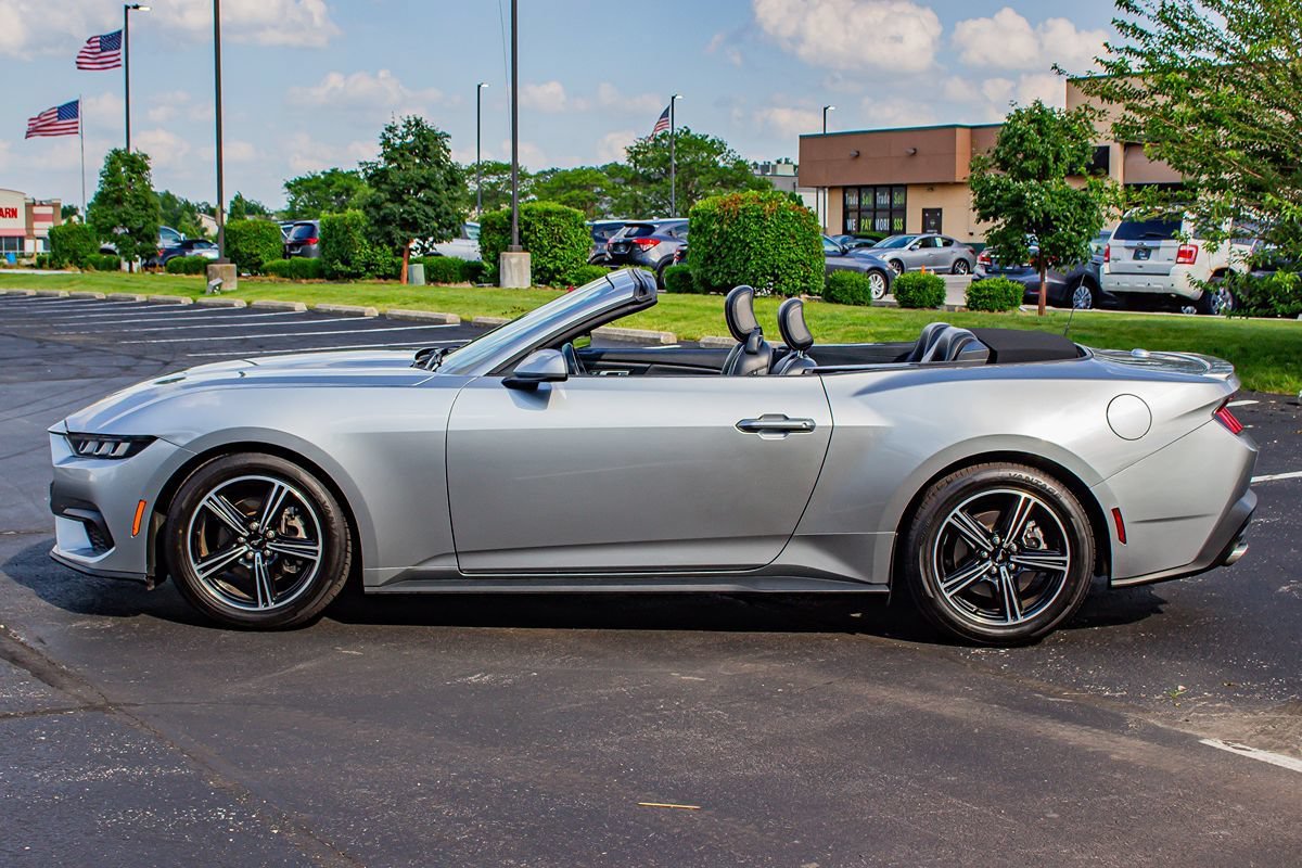 Used 2024 Ford Mustang EcoBoost Premium Convertible 2 RWD image 5