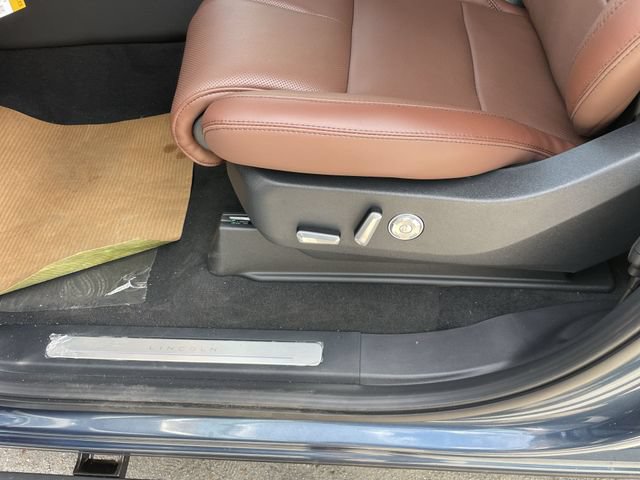 New 2027 Lincoln Navigator L Reserve AWD/4WD image 12
