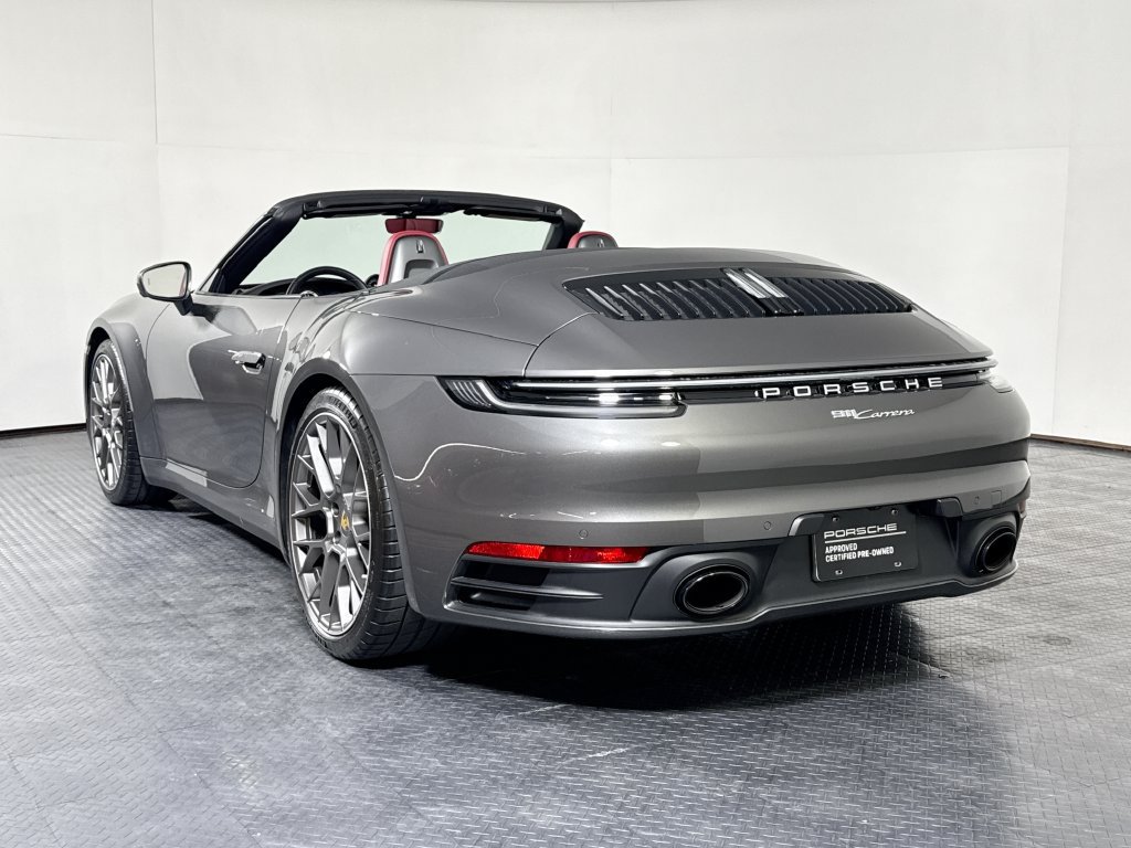 Certified 2024 Porsche 911 Carrera RWD image 3
