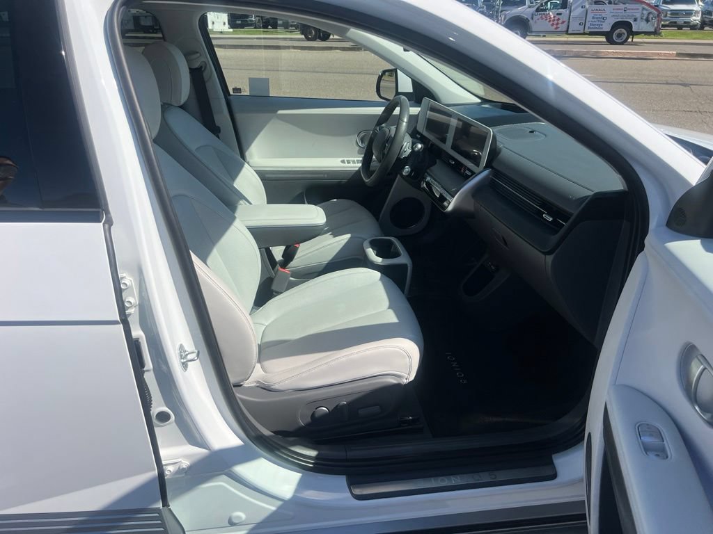 Used 2024 Hyundai Ioniq 5 Limited RWD image 35