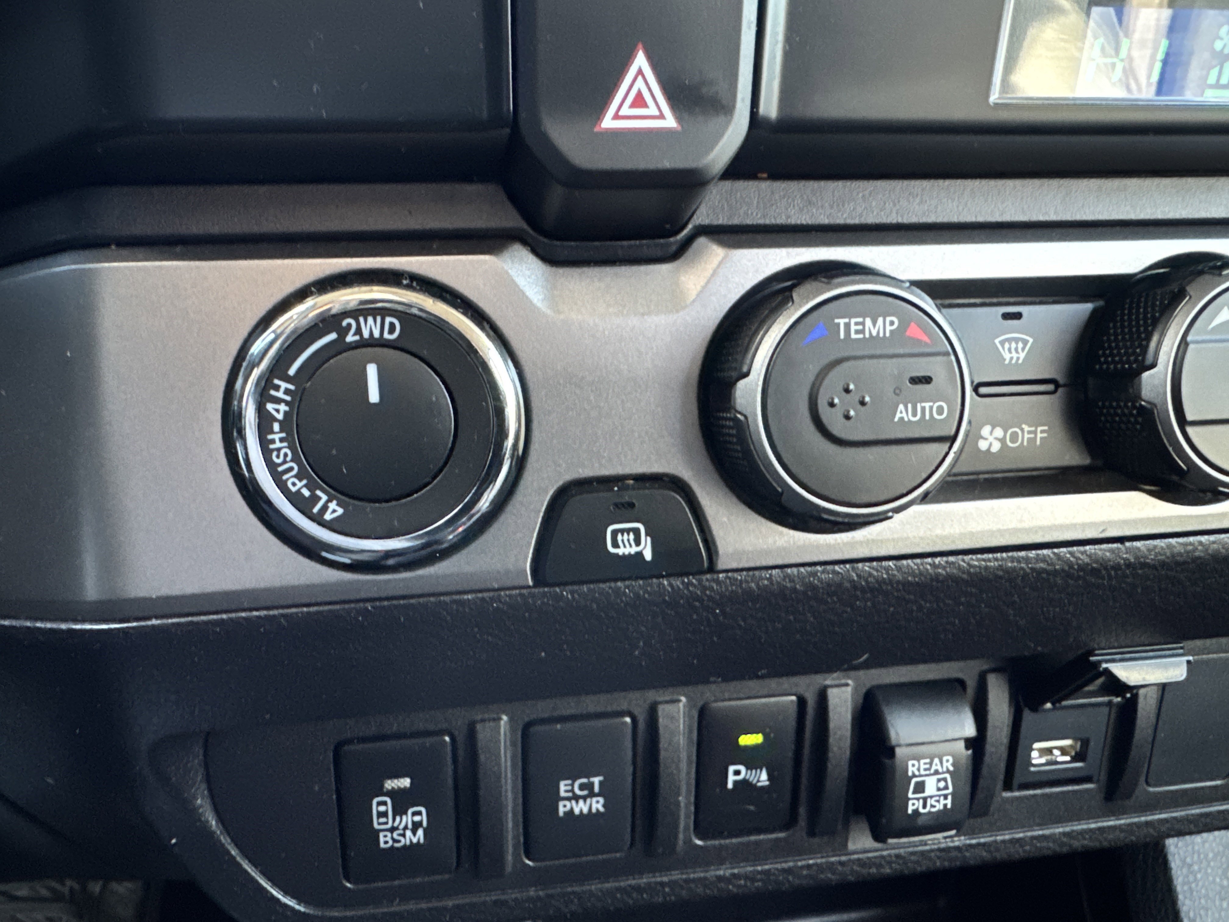 Used 2022 Toyota Tacoma SR5 image 27