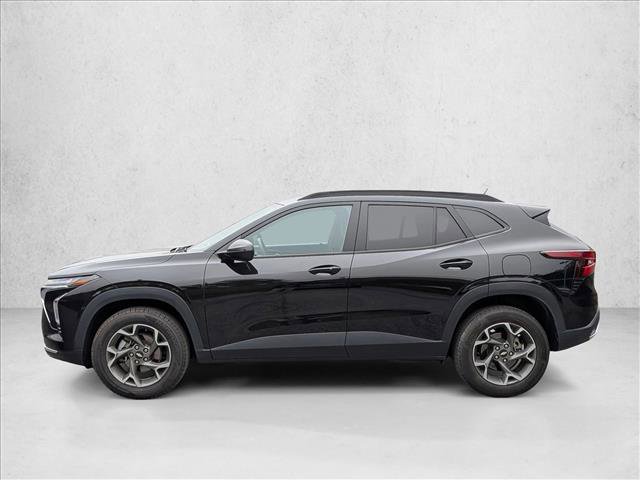 Used 2024 Chevrolet Trax LT w/ Driver Confidence Package FWD image 8