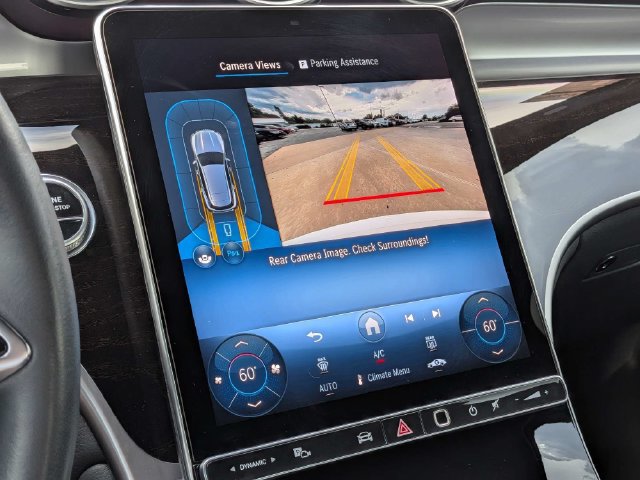 Used 2025 Mercedes-Benz GLC 300 4MATIC image 18