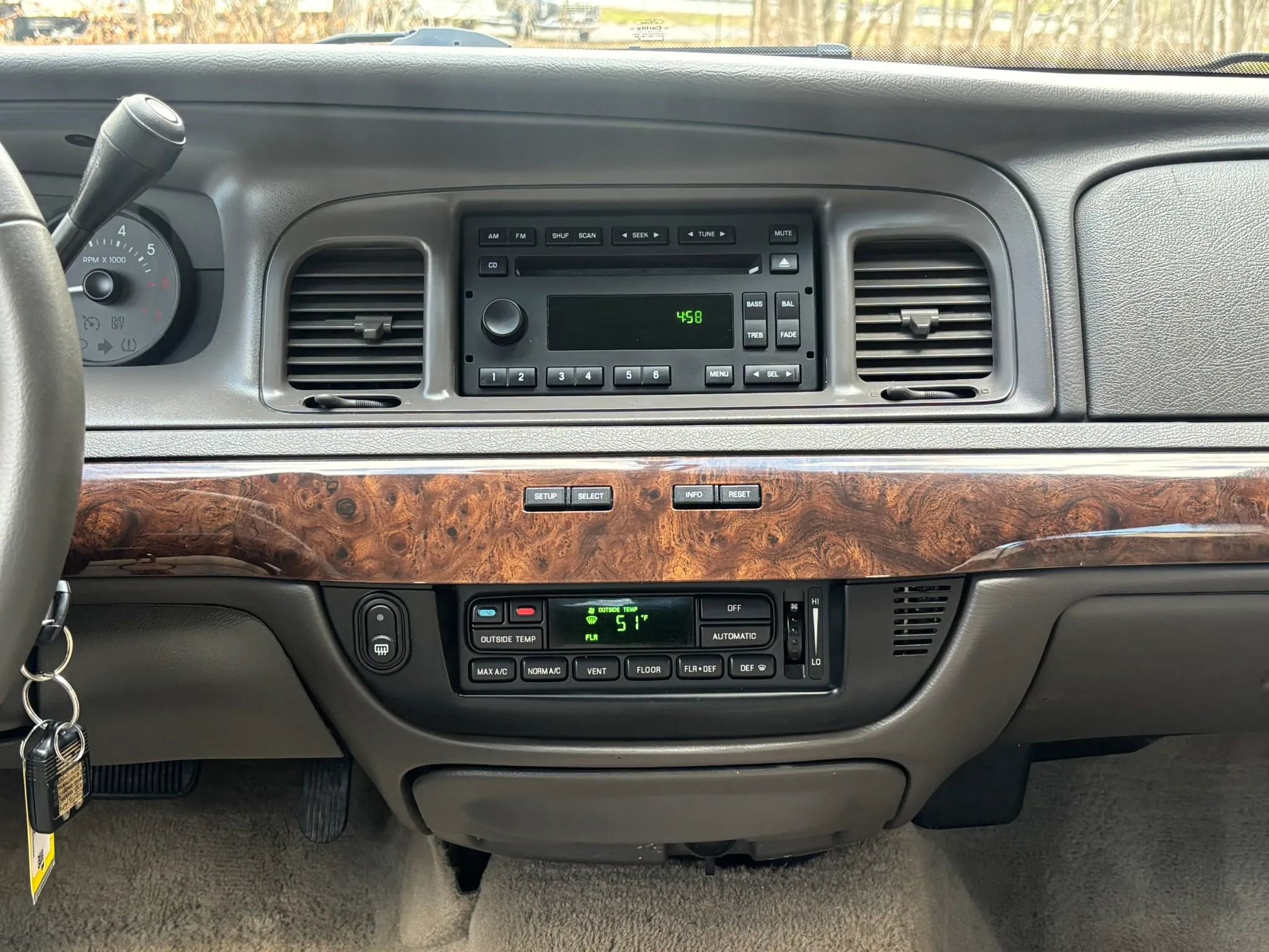 Used 2009 Mercury Grand Marquis LS image 22