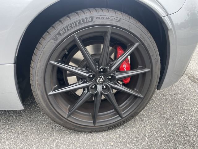 Used 2025 Toyota GR86 w/ Performance Package image 8