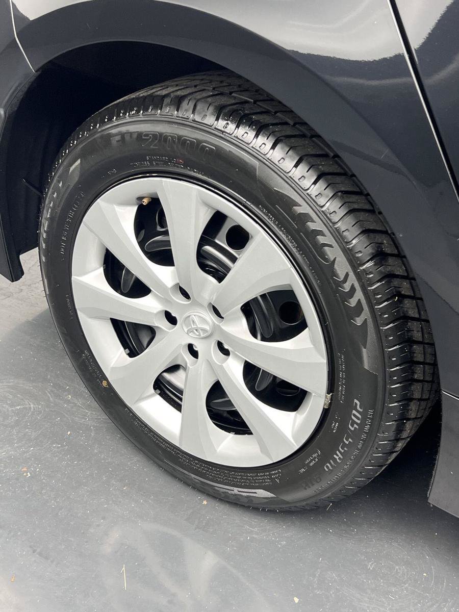 Used 2024 Toyota Corolla LE FWD image 34