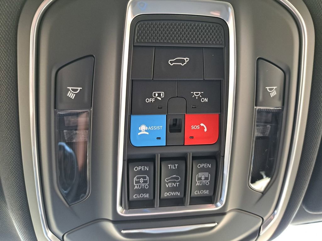 New 2025 Jeep Grand Cherokee L Limited image 17