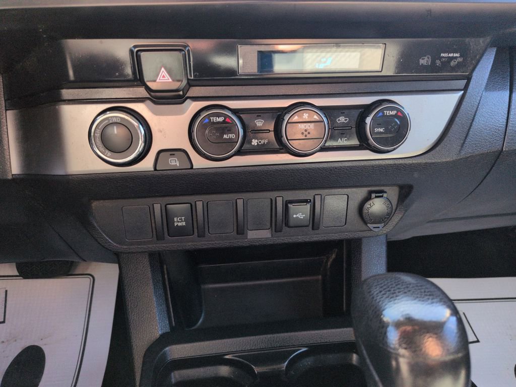 Used 2023 Toyota Tacoma SR AWD/4WD image 18