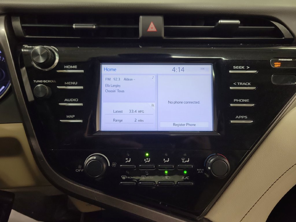 Used 2019 Toyota Camry LE FWD image 17