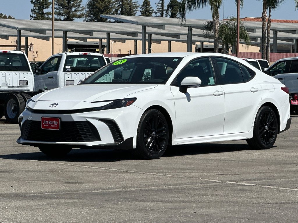 Used 2025 Toyota Camry SE