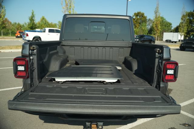 Used 2021 Jeep Gladiator Overland w/ Popular Equipment Package AWD/4WD image 17