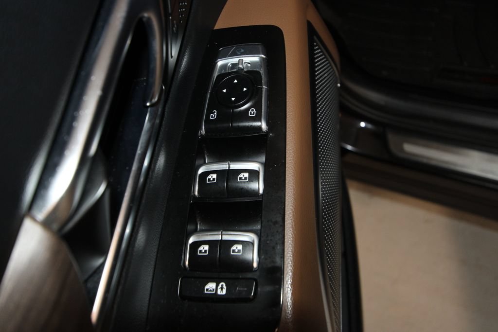 Used 2020 Kia Telluride SX w/ SX Prestige Package AWD/4WD image 6