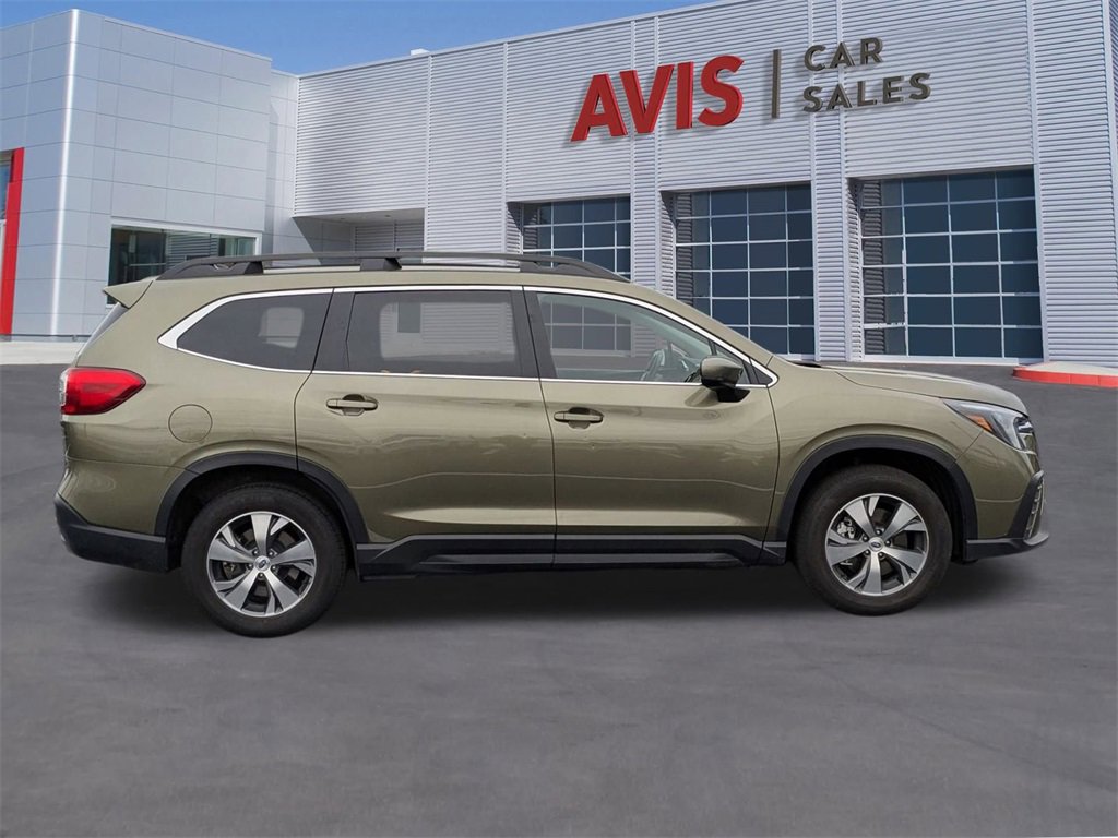 Used 2025 Subaru Ascent Premium image 7