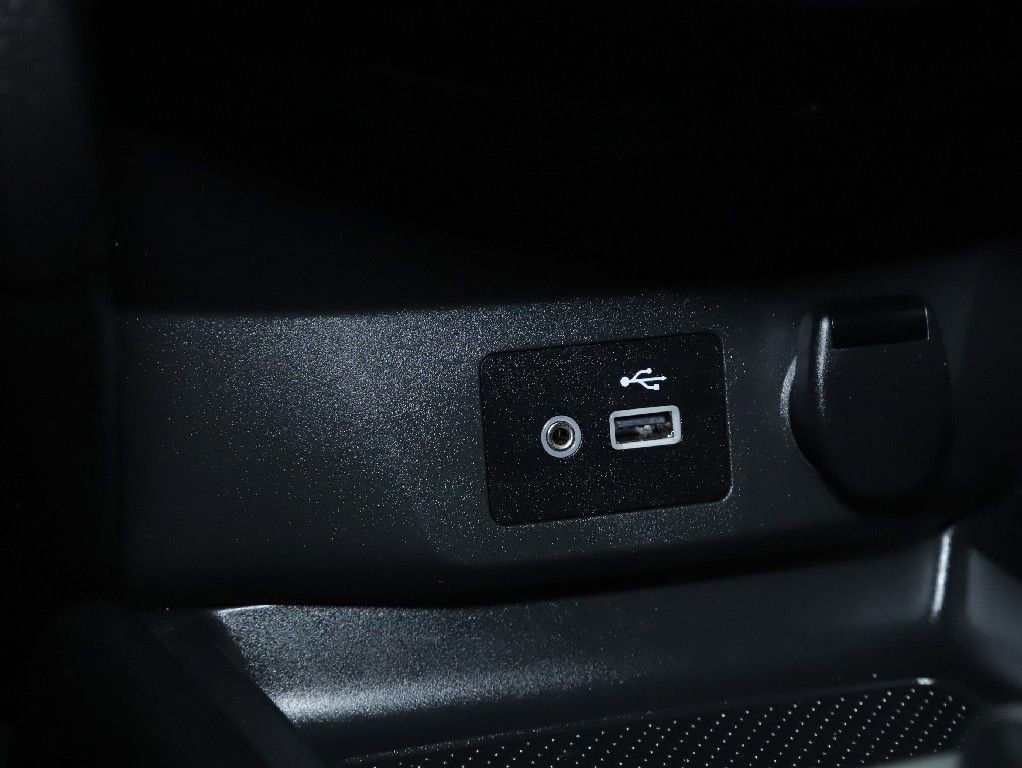 Used 2019 Nissan Rogue SV image 27