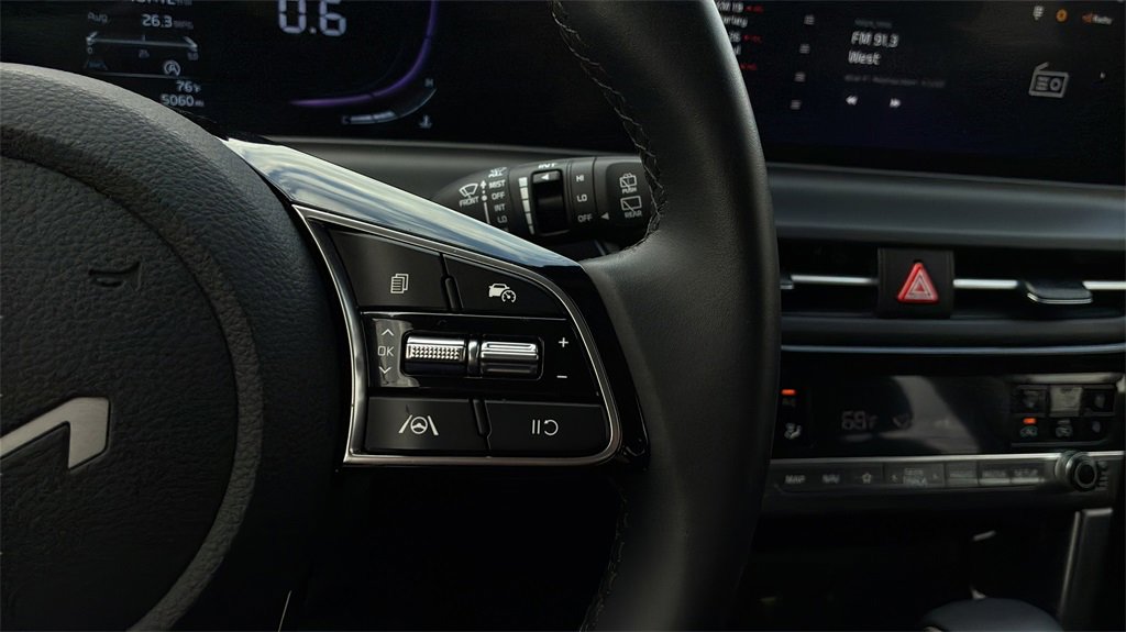 Certified 2025 Kia Seltos S image 27