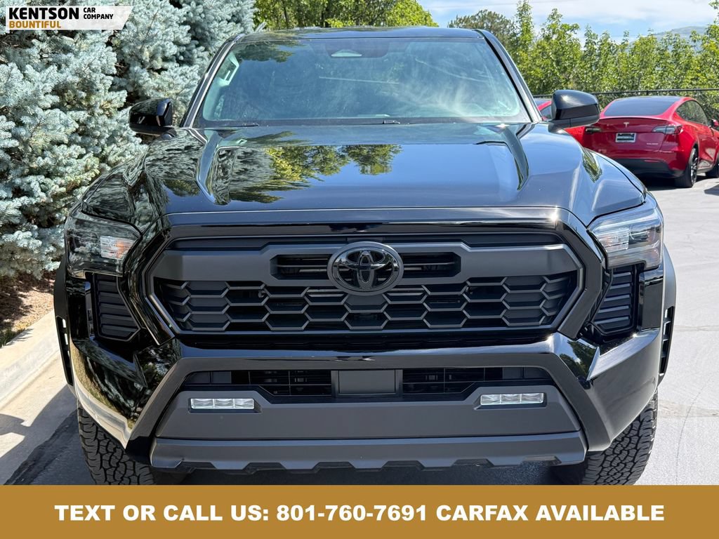 Used 2026 Toyota Tacoma TRD Off-Road AWD/4WD image 2