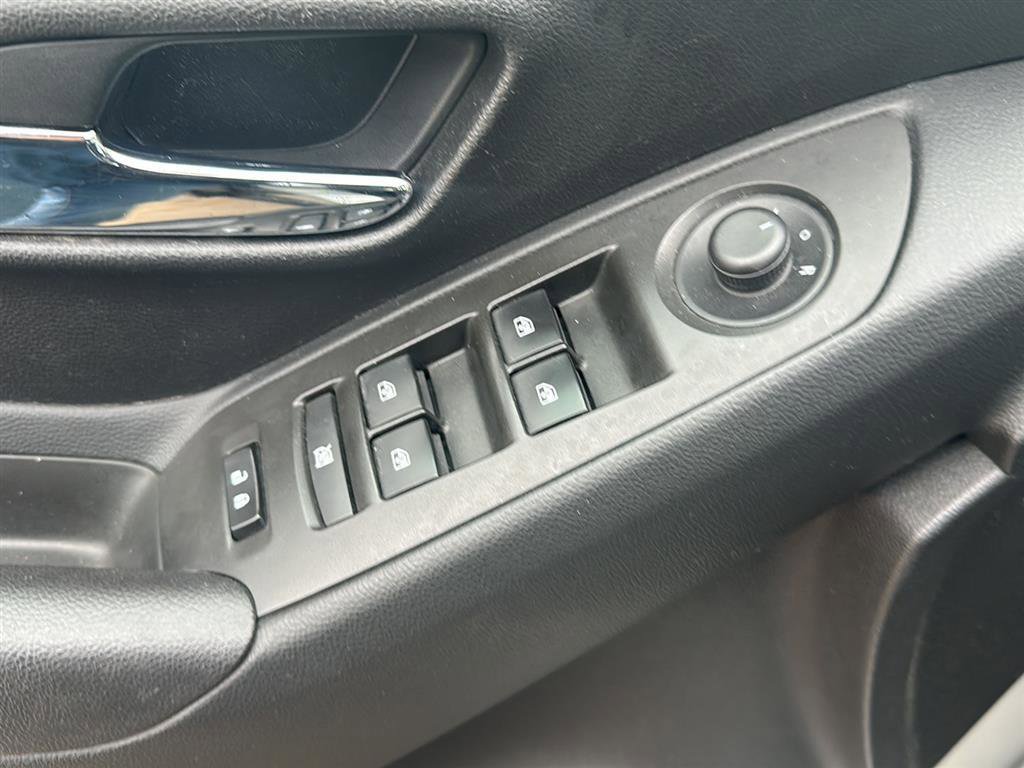 Used 2015 Chevrolet Trax LS w/ LPO, Protection Package FWD image 17