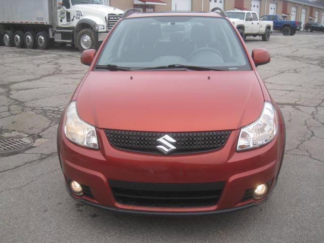Used 2012 Suzuki SX4 Premium image 2