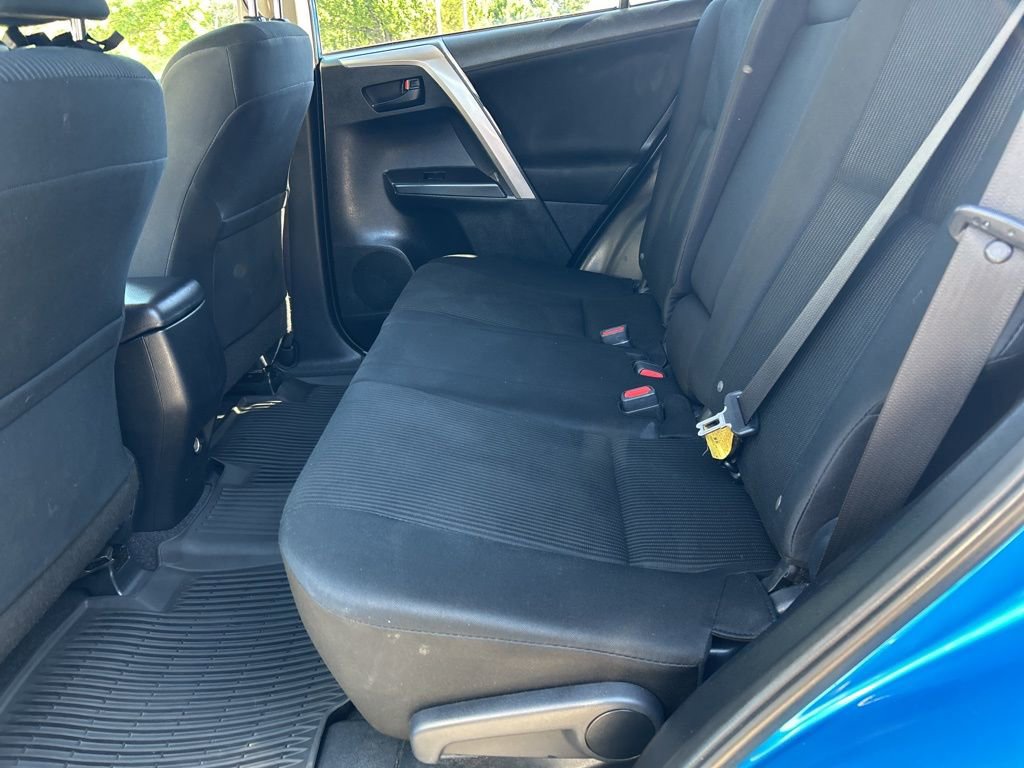 Used 2018 Toyota RAV4 LE w/ All Weather Liner Package image 22