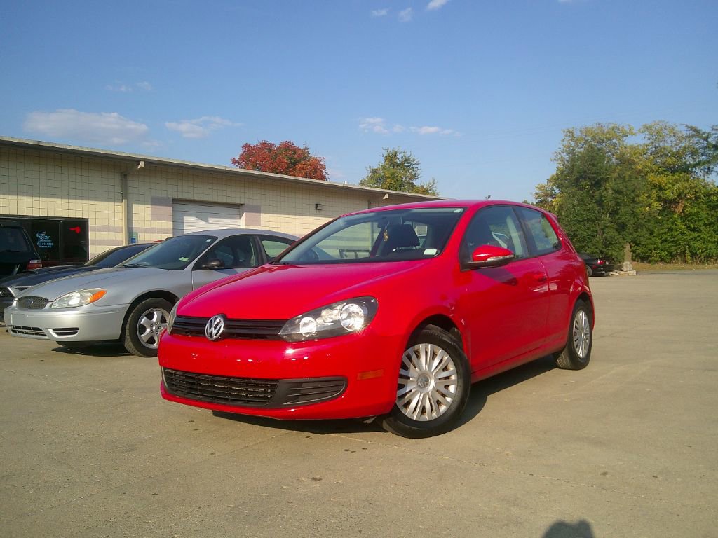 Used 2013 Volkswagen Golf 2-Door image 1