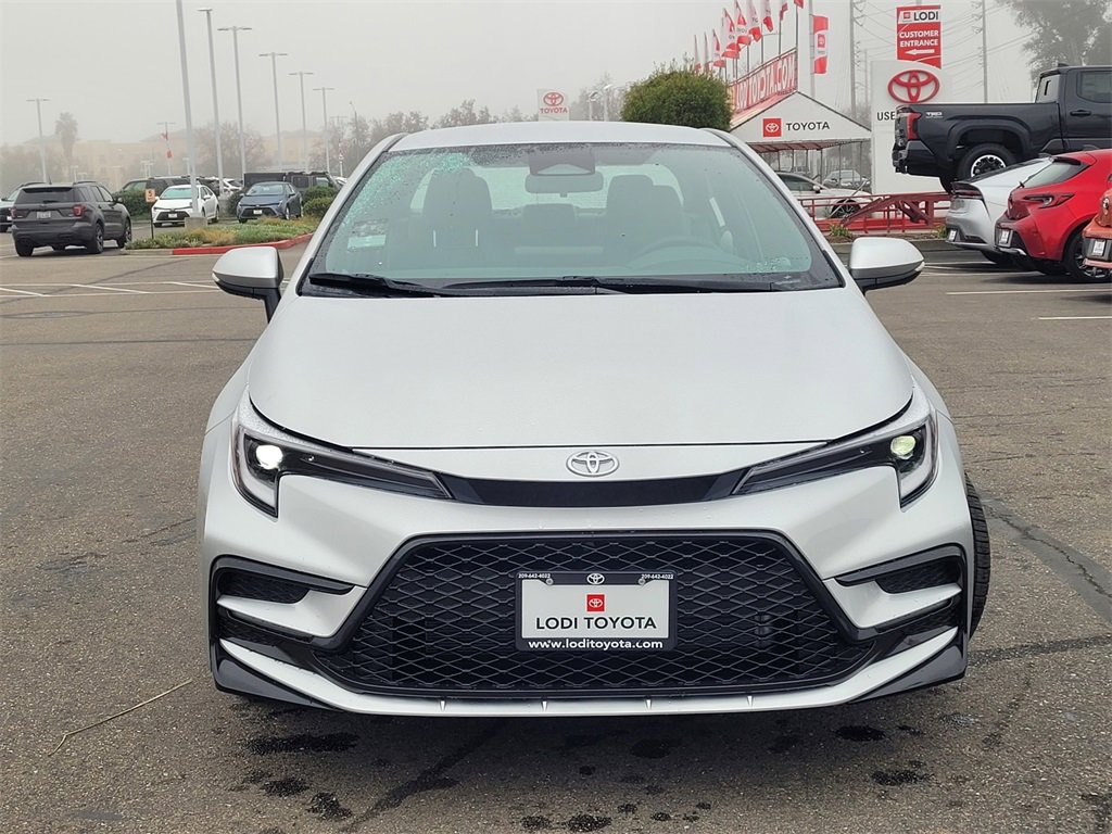 New 2026 Toyota Corolla SE image 2