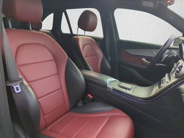 Used 2021 Mercedes-Benz GLC 300 image 26