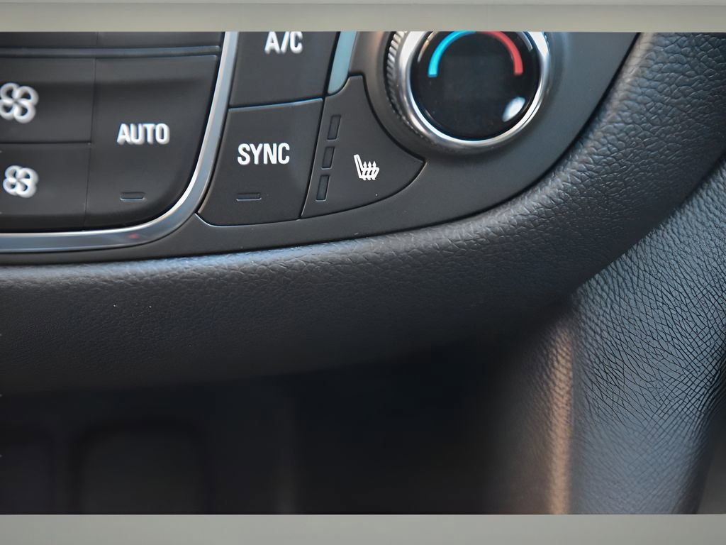 Used 2020 Chevrolet Equinox LT w/ Driver Convenience Package image 36