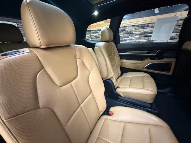 Used 2022 Kia Telluride SX w/ Nightfall Edition Package AWD/4WD image 39