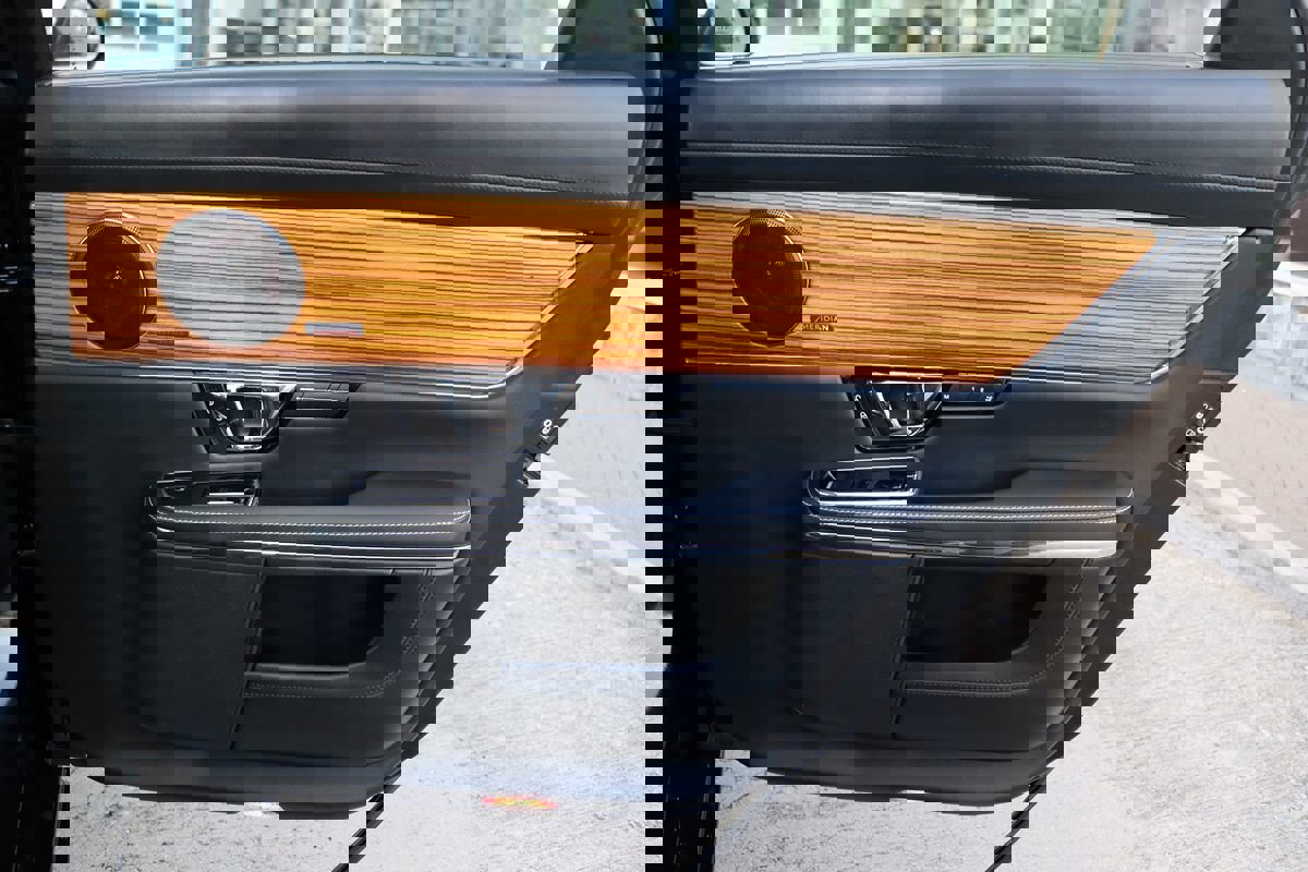 Used 2014 Jaguar XJ L Portfolio image 62