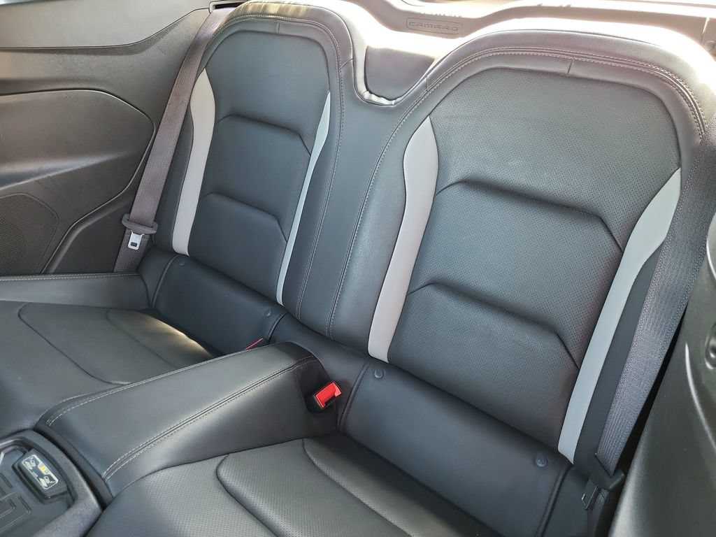 Used 2016 Chevrolet Camaro LT RWD image 15