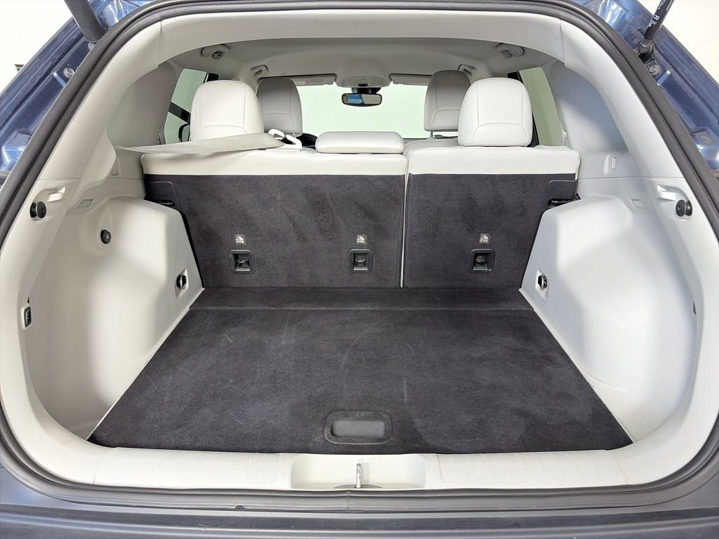 Used 2021 Jeep Cherokee Latitude Lux w/ Comfort/Convenience Group image 28