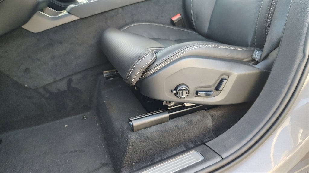 New 2026 Volvo XC90 B6 Ultra image 11