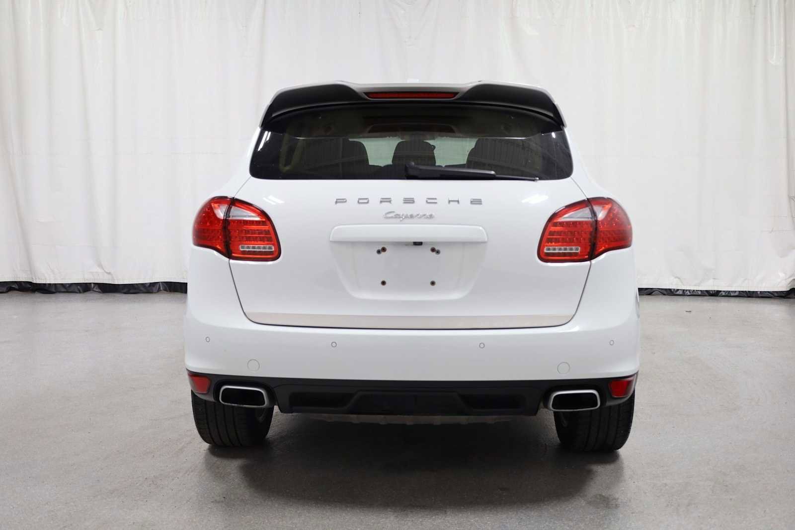 Used 2014 Porsche Cayenne AWD/4WD image 7