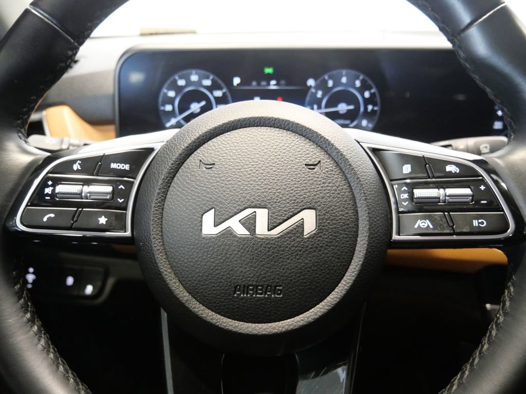 Used 2024 Kia Seltos EX image 17