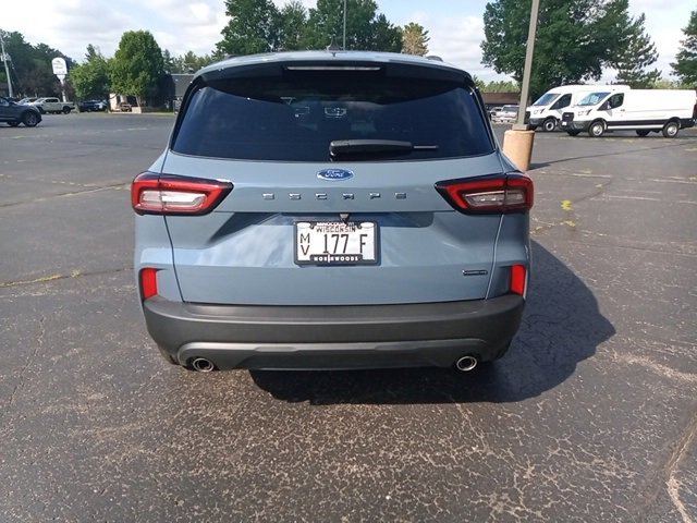 New 2025 Ford Escape ST-Line Elite image 8
