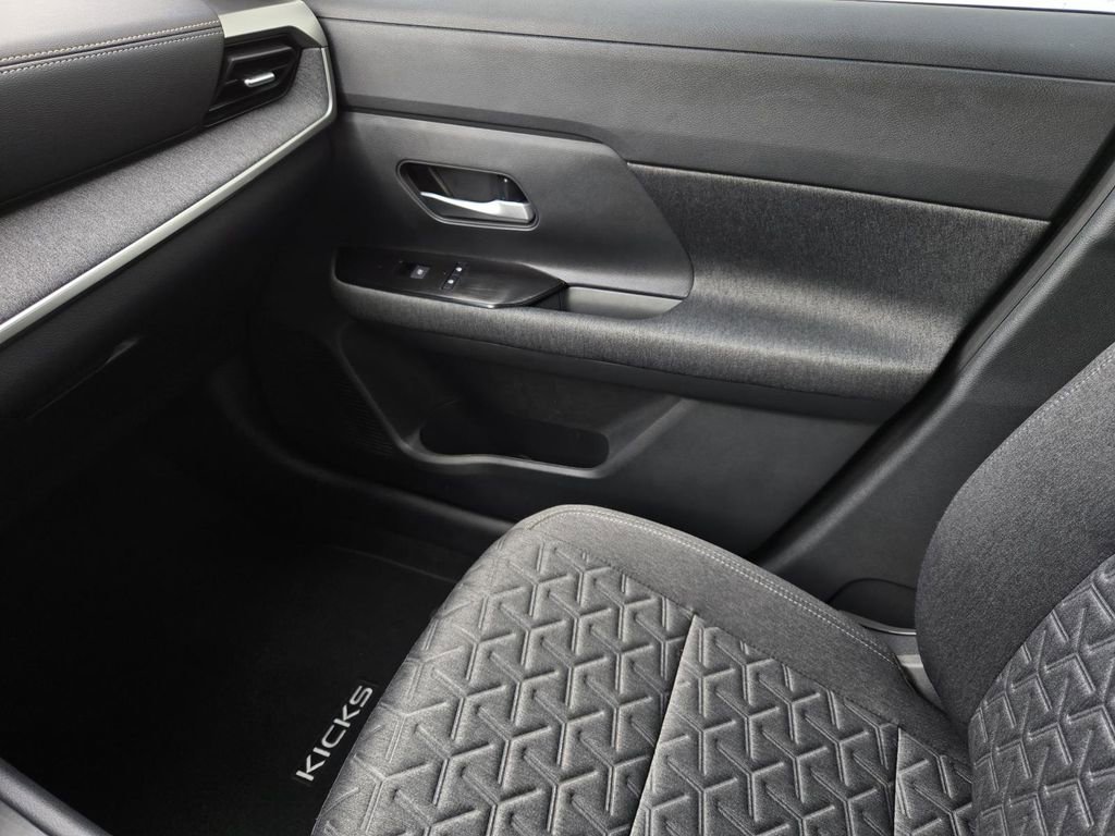 Certified 2026 Nissan Kicks SV image 24