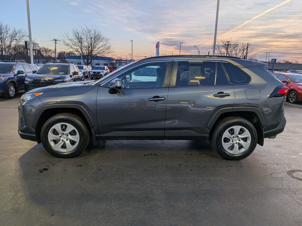 Used 2019 Toyota RAV4 LE w/ All Weather Liner Package image 4