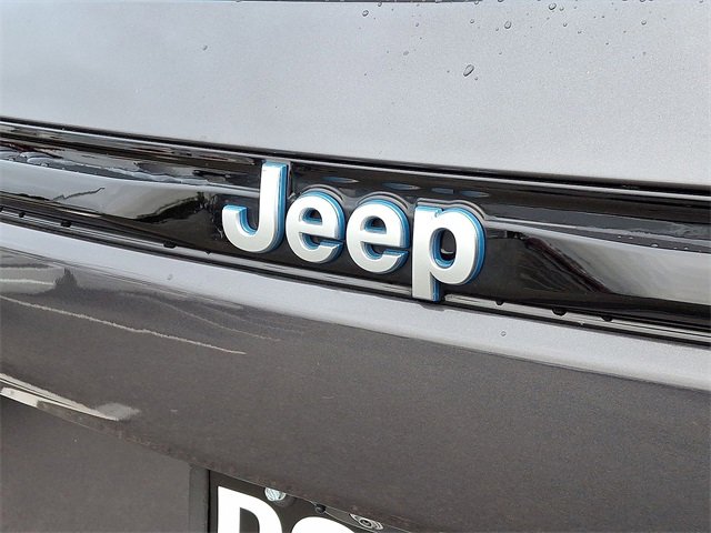 Used 2024 Jeep Grand Cherokee Summit image 24