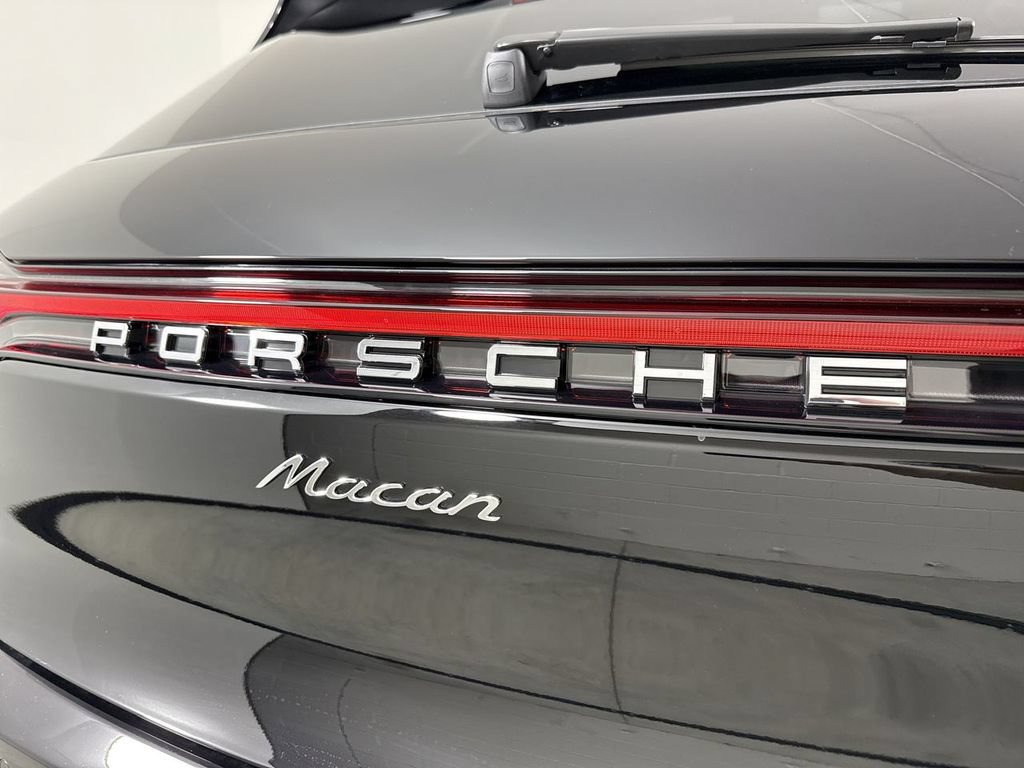 New 2026 Porsche Macan AWD/4WD image 19