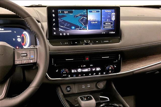 Used 2025 Nissan Rogue Platinum w/ Platinum Premium Package image 7