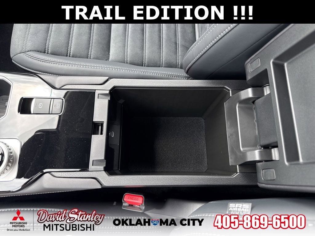 New 2026 Mitsubishi Outlander AWD image 20