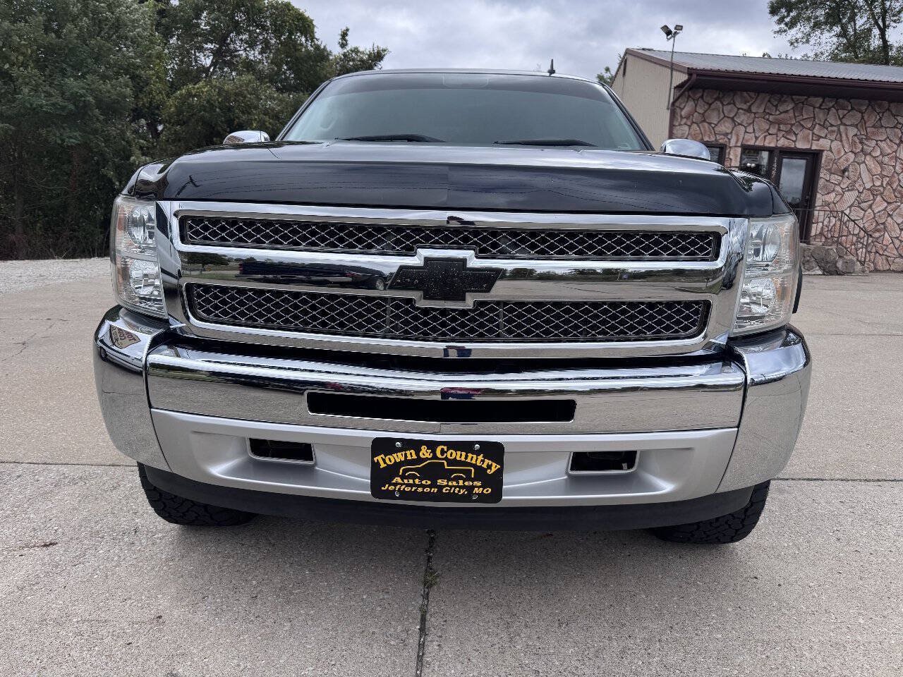 Used 2012 Chevrolet Silverado 1500 LT AWD/4WD image 2