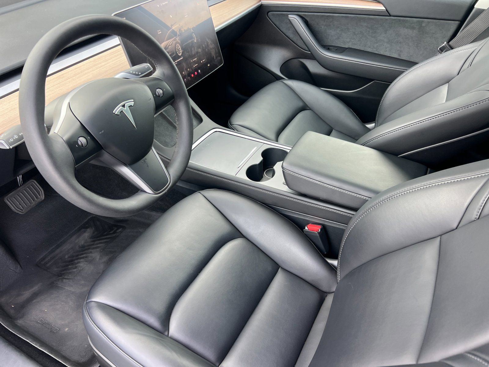 Used 2023 Tesla Model 3 Standard Range image 10