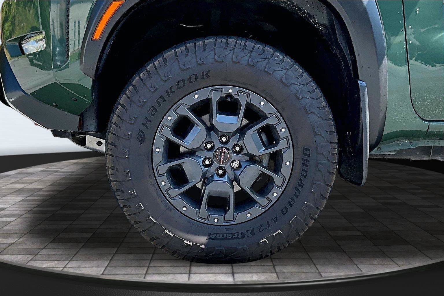 Used 2022 Nissan Frontier PRO-4X w/ Pro-4X Premium Package AWD/4WD image 9