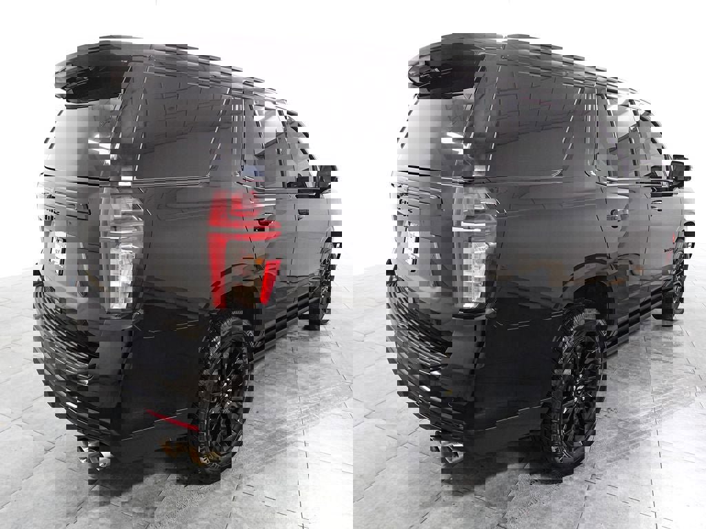 Used 2023 Chevrolet Tahoe High Country w/ Premium Package AWD/4WD image 6