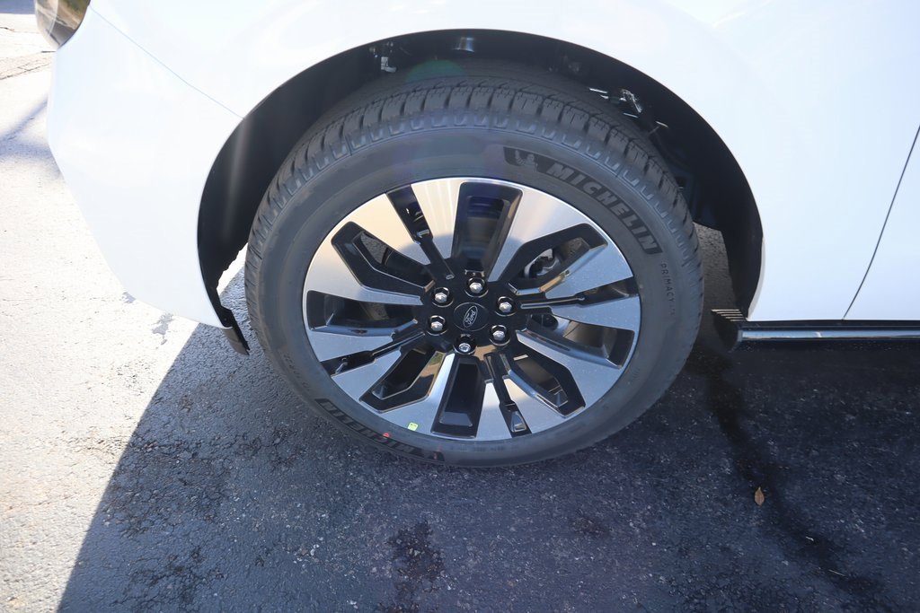 New 2025 Ford Expedition Platinum w/ Driver's Package image 20