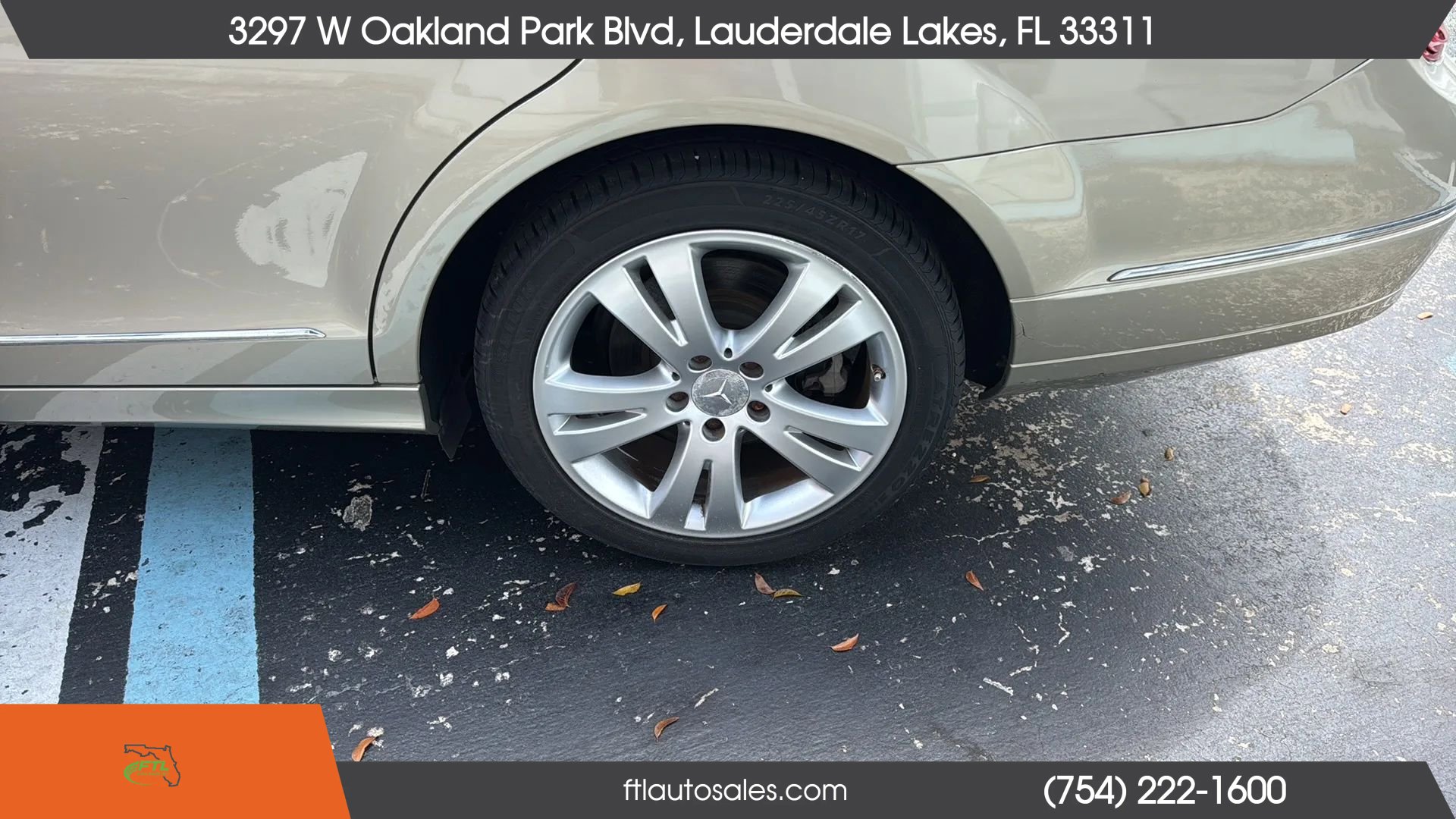 Used 2011 Mercedes-Benz C 300 Sedan image 17