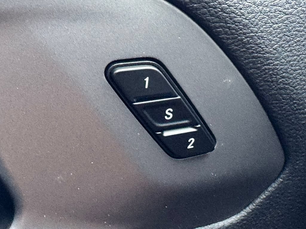 New 2027 Chrysler Pacifica Select FWD image 23