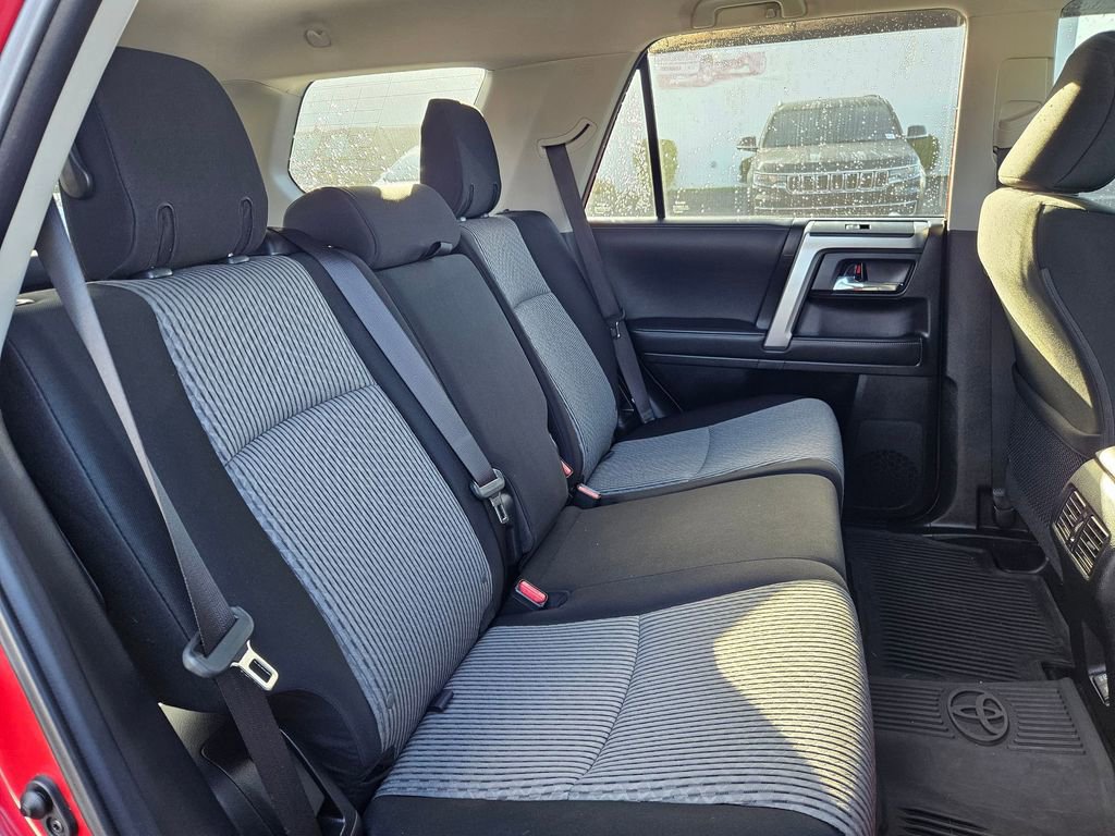 Used 2022 Toyota 4Runner SR5 image 34