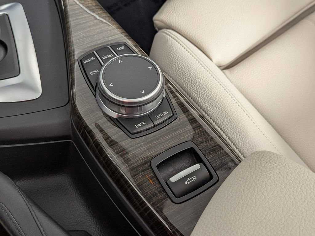 Used 2020 BMW 230i xDrive Convertible w/ Premium Package image 38